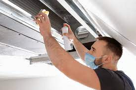 4 Advantages of Getting Your Ducts Cleaned Regularly