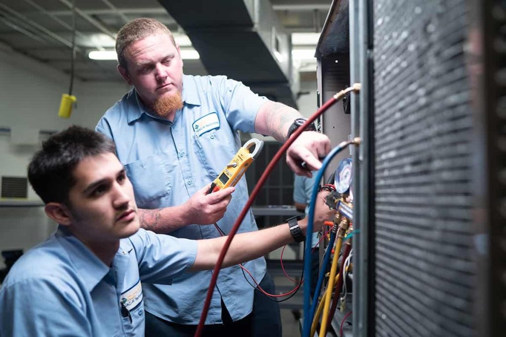 What Is the Role of an HVAC Technician?