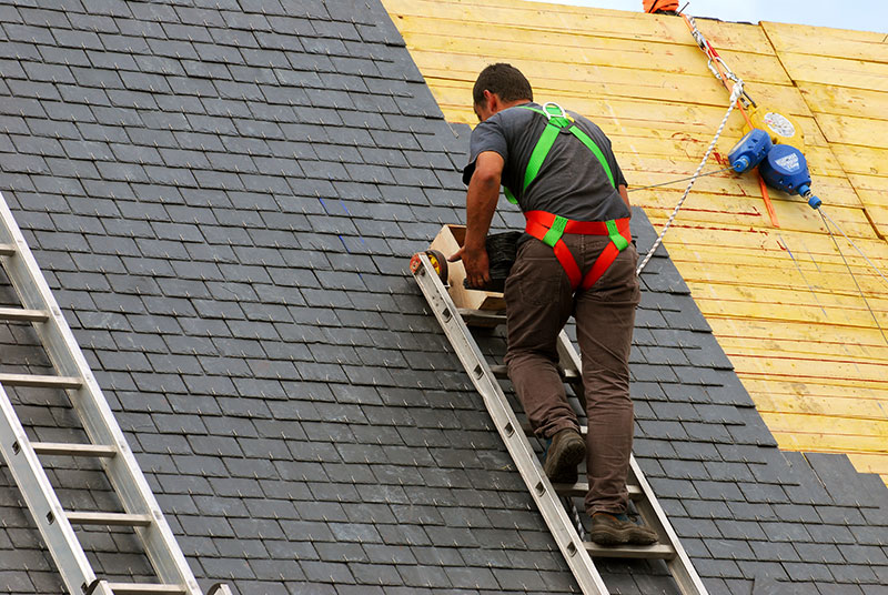 Vital Aspects to Consider when Hiring a Reliable Roof Repair Service