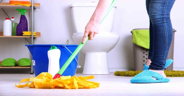 The best cases for using a professional bathroom cleaning service