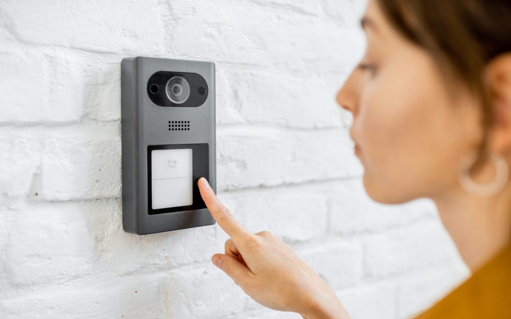 The Security Benefits Of Commercial Intercom Systems In Office Buildings