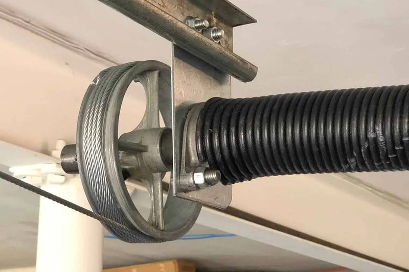 Navigating Garage Door Broken Cable Repairs in Connecticut