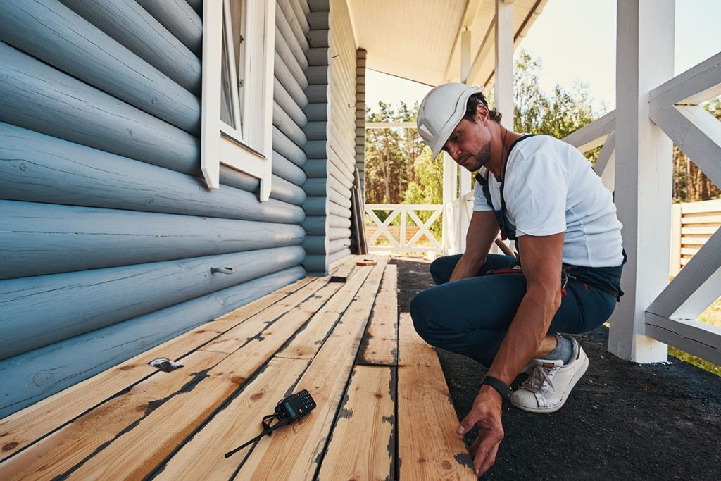 Local Deck Contractors Bring Expertise and Convenience 